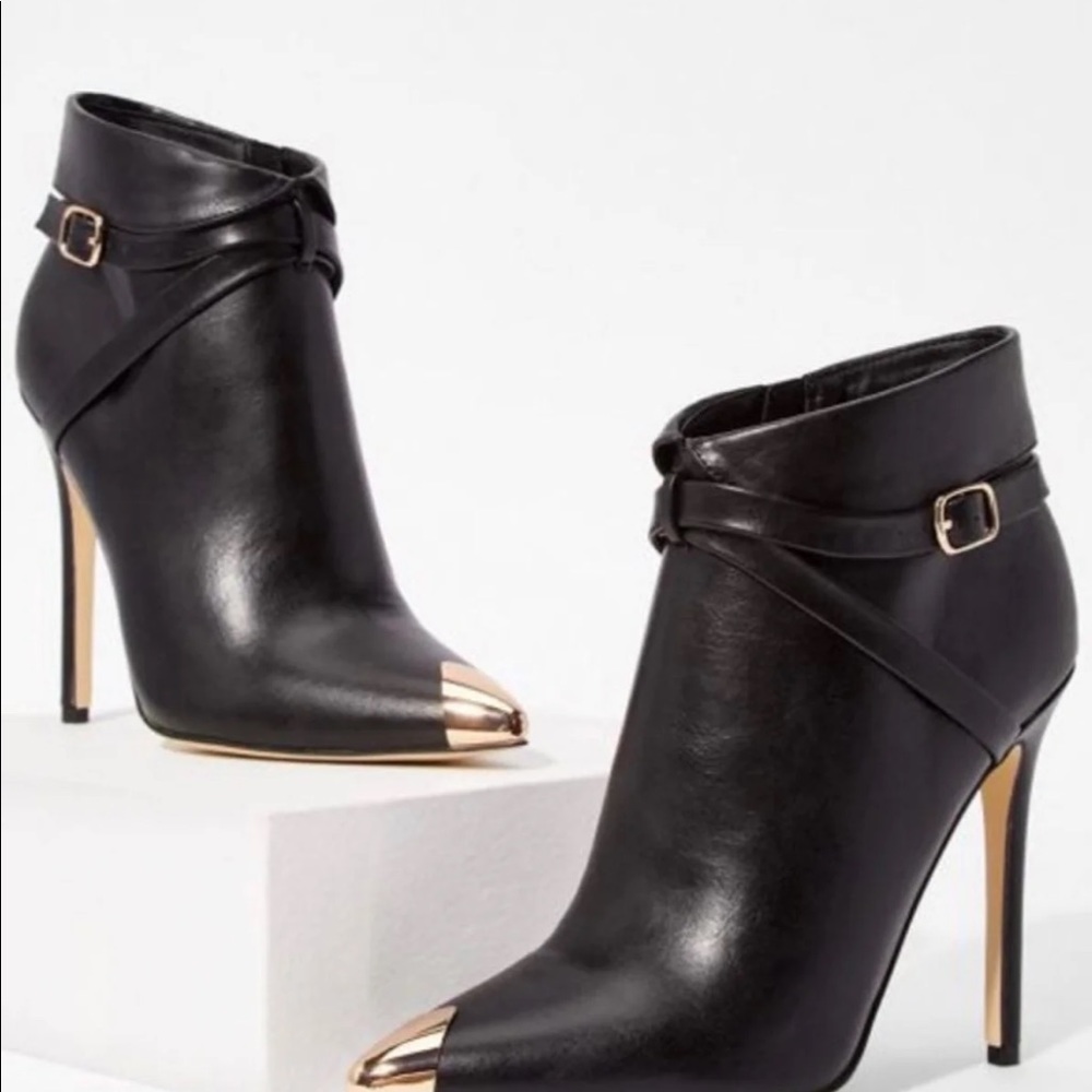 High Heel Bootie Size 8.5 Black with Gold Detail